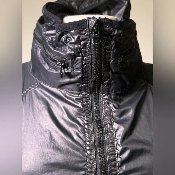 RYU - Picture 10 of 11